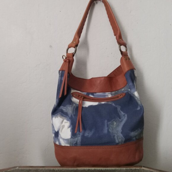 NEW EX LARGE, LUCKY BRAND TOTE - Picture 2 of 7
